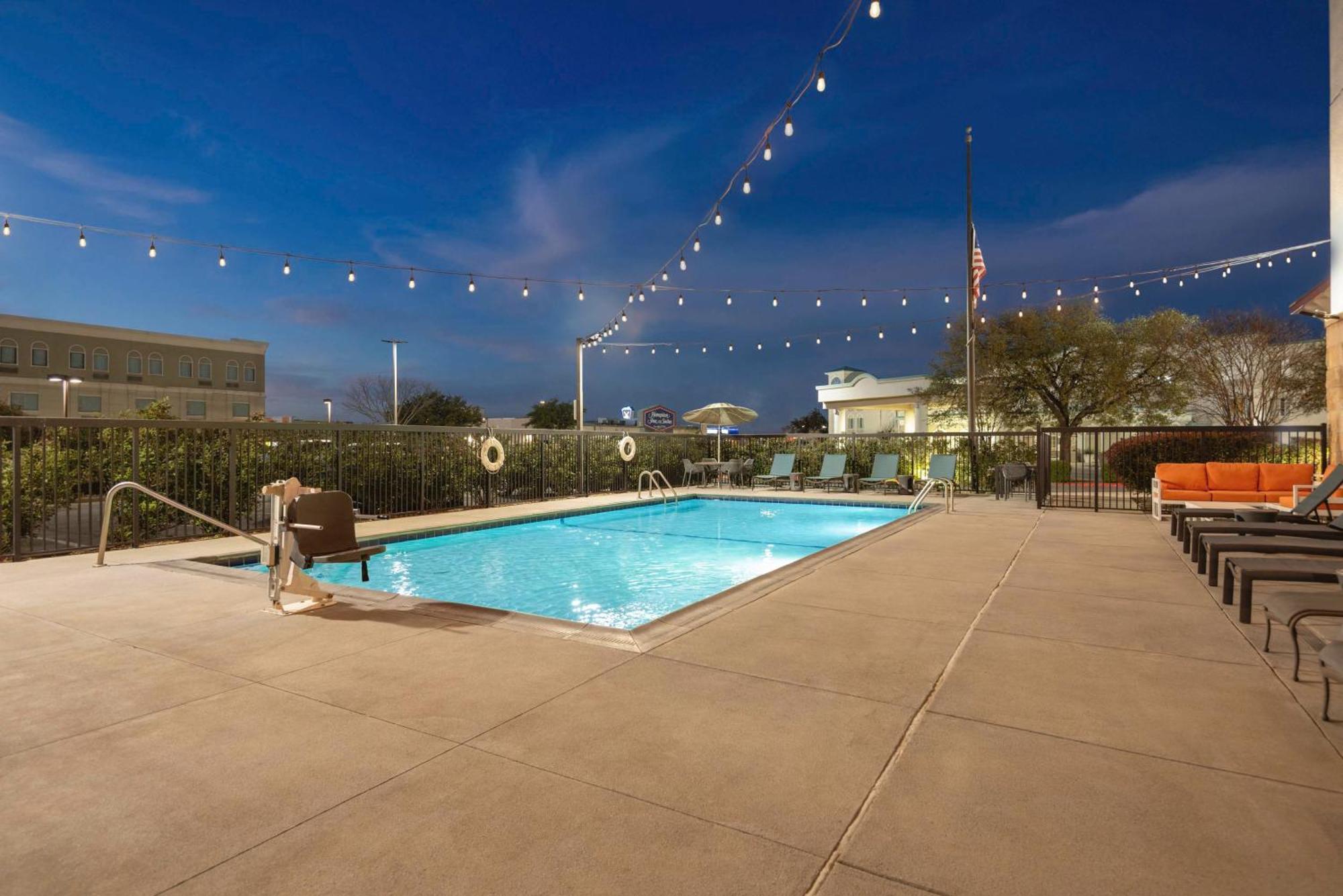 Hampton Inn & Suites San Marcos Zewnętrze zdjęcie